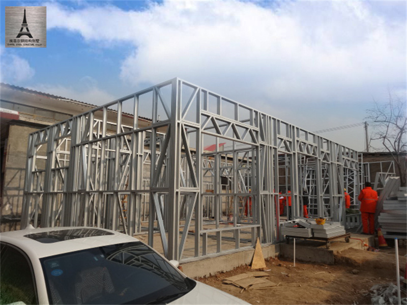 1739514616803296.jpg 輕鋼別墅08.jpg