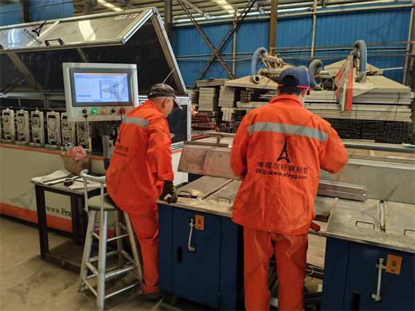 1741224593526061.jpg 輕鋼別墅廠家04_副本.jpg