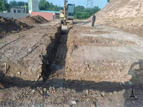 1744249681527290.jpg 鋼結(jié)構(gòu)別墅21.jpg